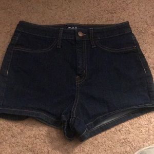 Dark wash shorts 🩳